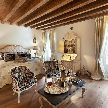 Hotel Antica Dimora Desenzano Desenzano del Garda Esterno foto