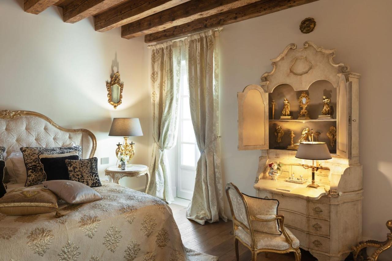 Hotel Antica Dimora Desenzano Desenzano del Garda Esterno foto
